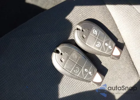 2011 Jeep Grand Cherokee Laredo from USA, damaged, VIN 1J4RR4GG8BC525259